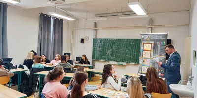 Peníze navíc - aneb hra o život(ě)