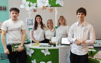 Úspěch našich fiktivních firem na veletrhu v Hradci Králové